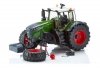 BRUDER Pojazd Traktor Fendt 105 0 Vario z figurką mechanika